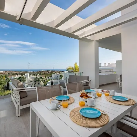 Splendide 2 Ch Avec Terrasse Vue Mer Et Piscine * Estepona