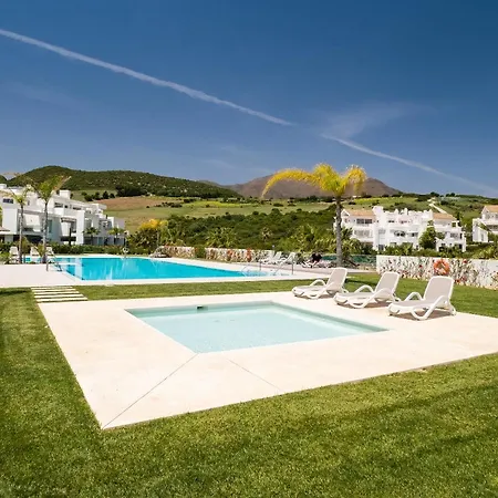 Daire Splendide 2 Ch Avec Terrasse Vue Mer Et Piscine Estepona
