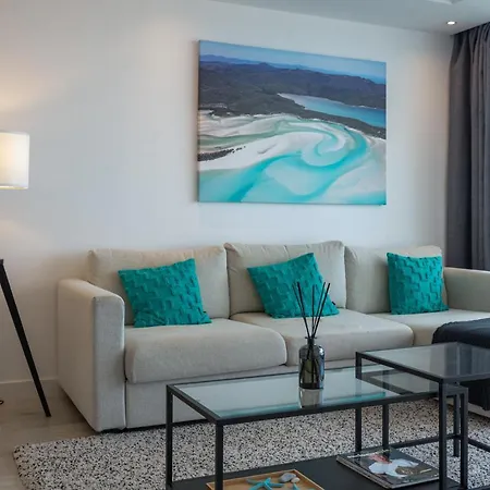 Splendide 2 Ch Avec Terrasse Vue Mer Et Piscine *